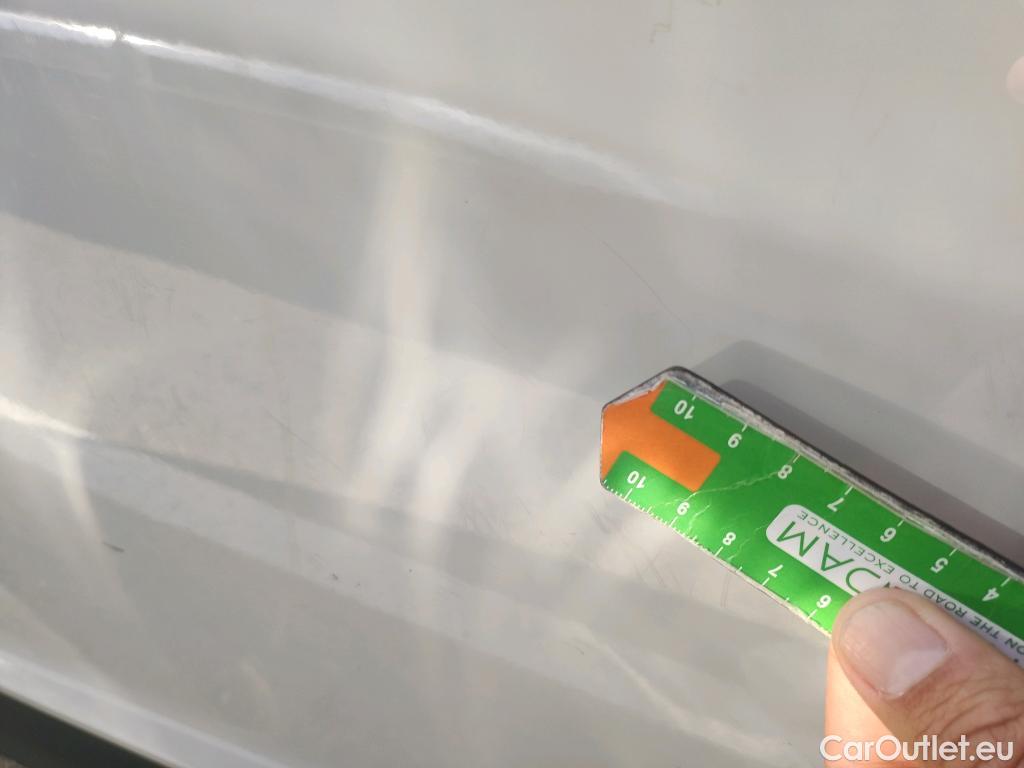  Hyundai  Konna HYUNDAI Kona / 2017 / 5P / todoterreno 1.6 GDI HEV Klass DCT #6