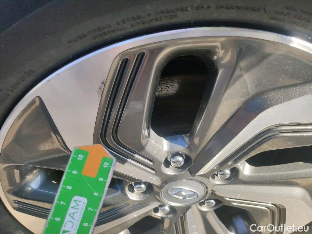  Hyundai  Konna HYUNDAI Kona / 2017 / 5P / todoterreno 1.6 GDI HEV Klass DCT #4