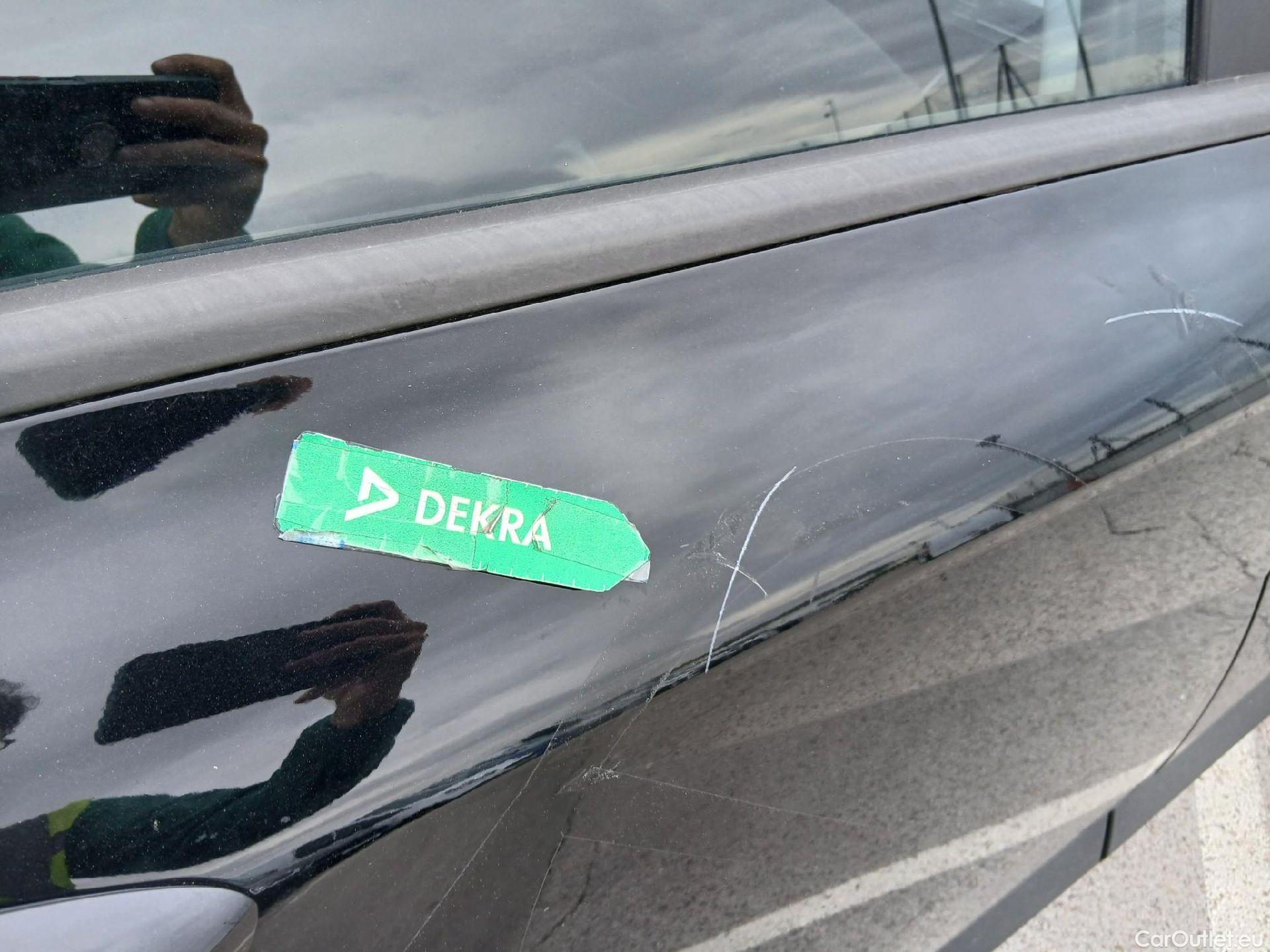  Hyundai  Konna HYUNDAI Kona / 2023 / 5P / todoterreno 1.6 GDI HEV Maxx DCT #33