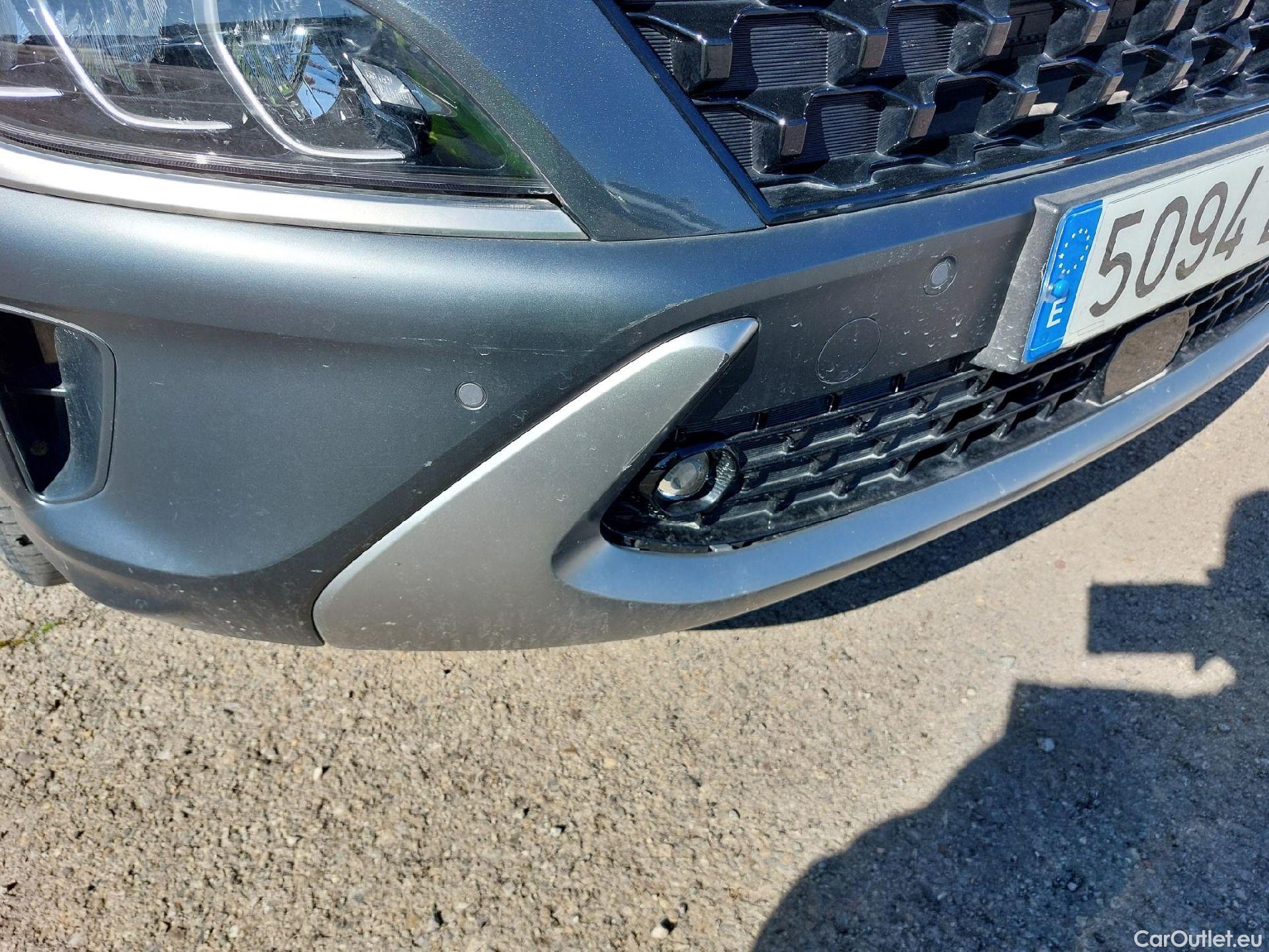  Hyundai  Konna HYUNDAI Kona / 2020 / 5P / todoterreno 1.6 GDI HEV Style Sky DCT #7