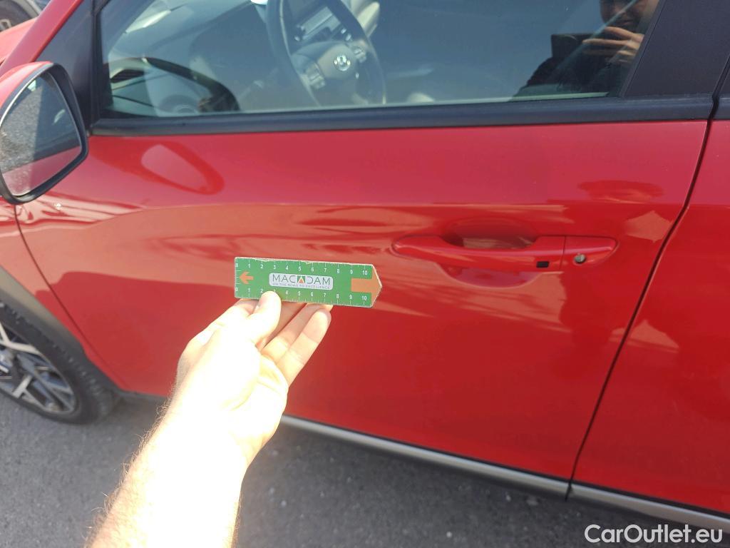  Hyundai  Konna HYUNDAI Kona / 2020 / 5P / todoterreno 1.6 GDI HEV Style Sky DCT #35