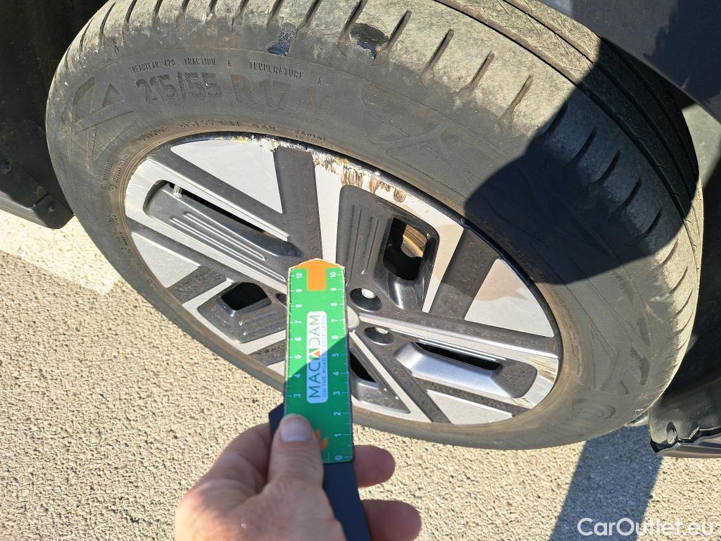  Hyundai  Konna HYUNDAI Kona / 2020 / 5P / todoterreno 150kW EV Tecno 2C #8