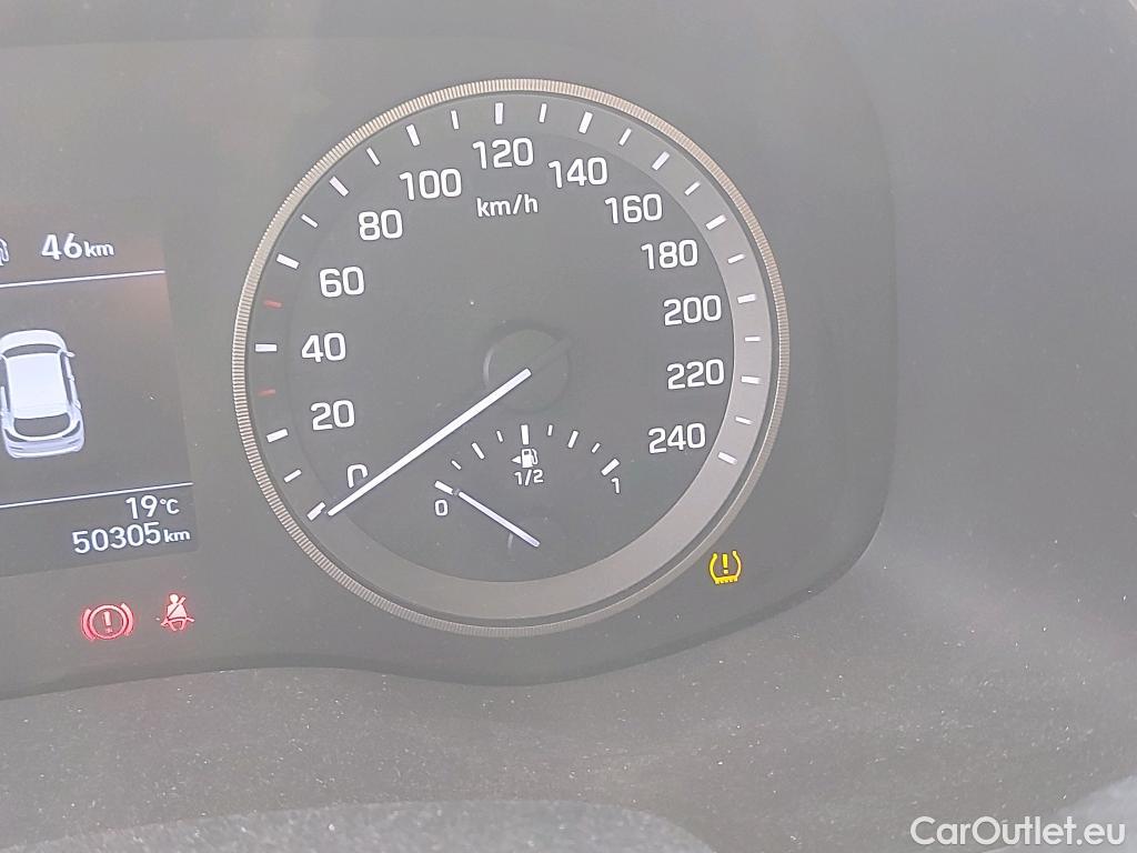  Hyundai  Tucson HYUNDAI  / 2018 / 5P / todoterreno 1.6 GDI 97kW (131CV) SLE 4X2(SP) #10