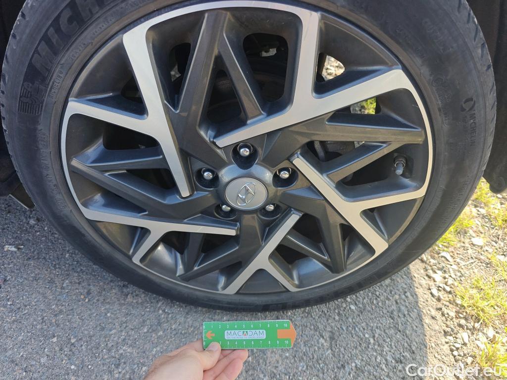  Hyundai  Konna HYUNDAI Kona / 2020 / 5P / todoterreno 1.6 GDI HEV Style Sky DCT #42