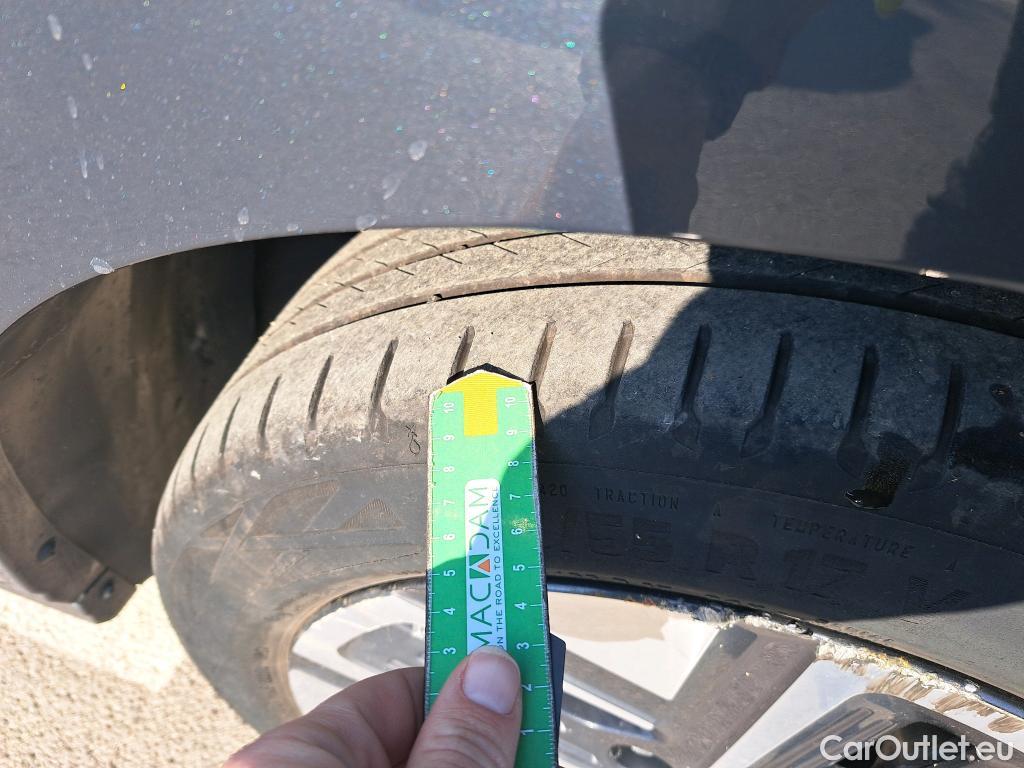  Hyundai  Konna HYUNDAI Kona / 2020 / 5P / todoterreno 150kW EV Tecno 2C #6