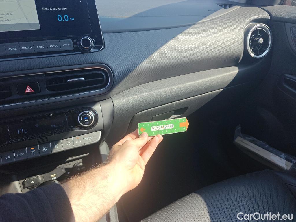  Hyundai  Konna HYUNDAI Kona / 2020 / 5P / todoterreno 1.6 GDI HEV Style Sky DCT #17