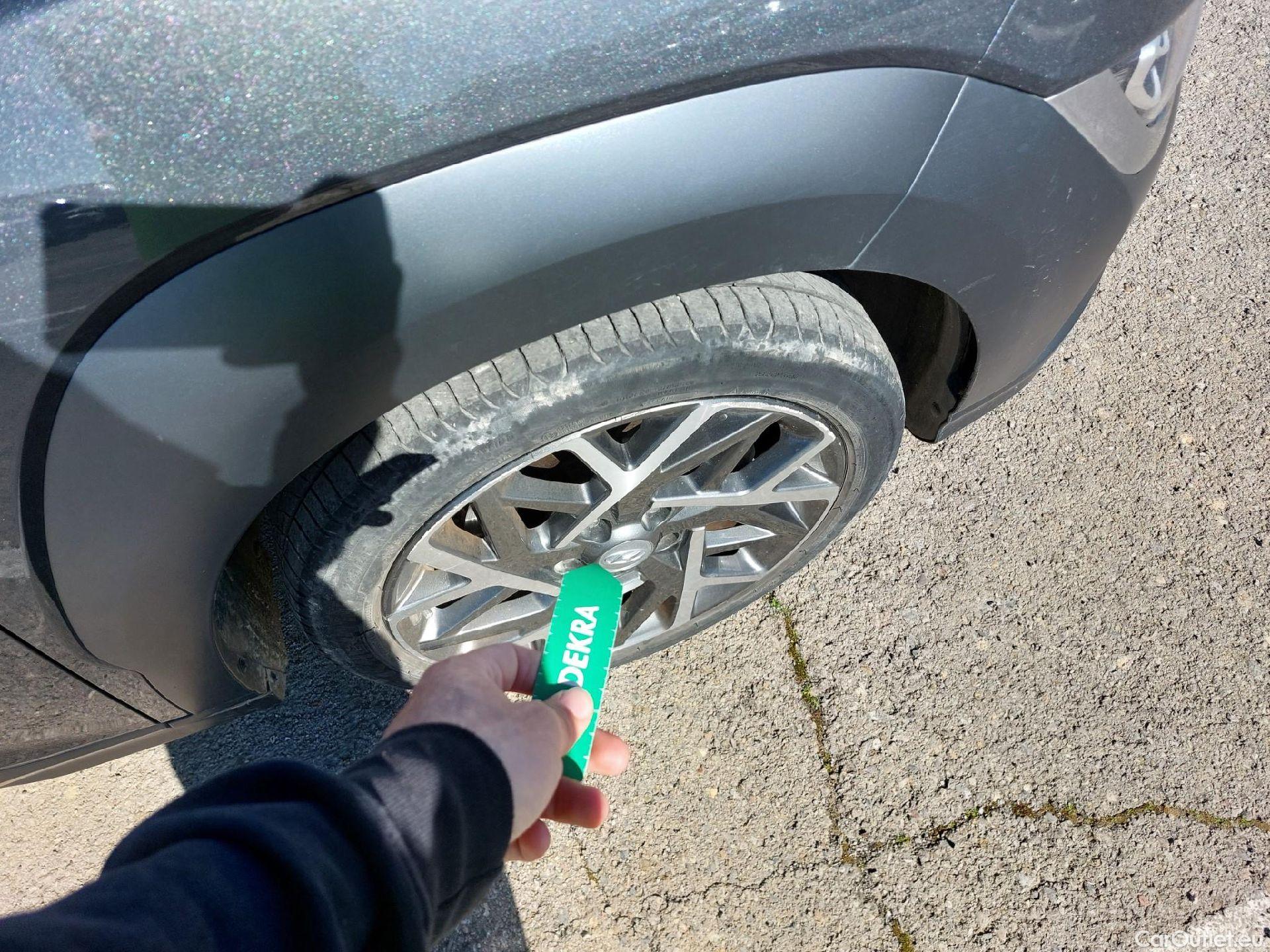  Hyundai  Konna HYUNDAI Kona / 2020 / 5P / todoterreno 1.6 GDI HEV Style Sky DCT #23