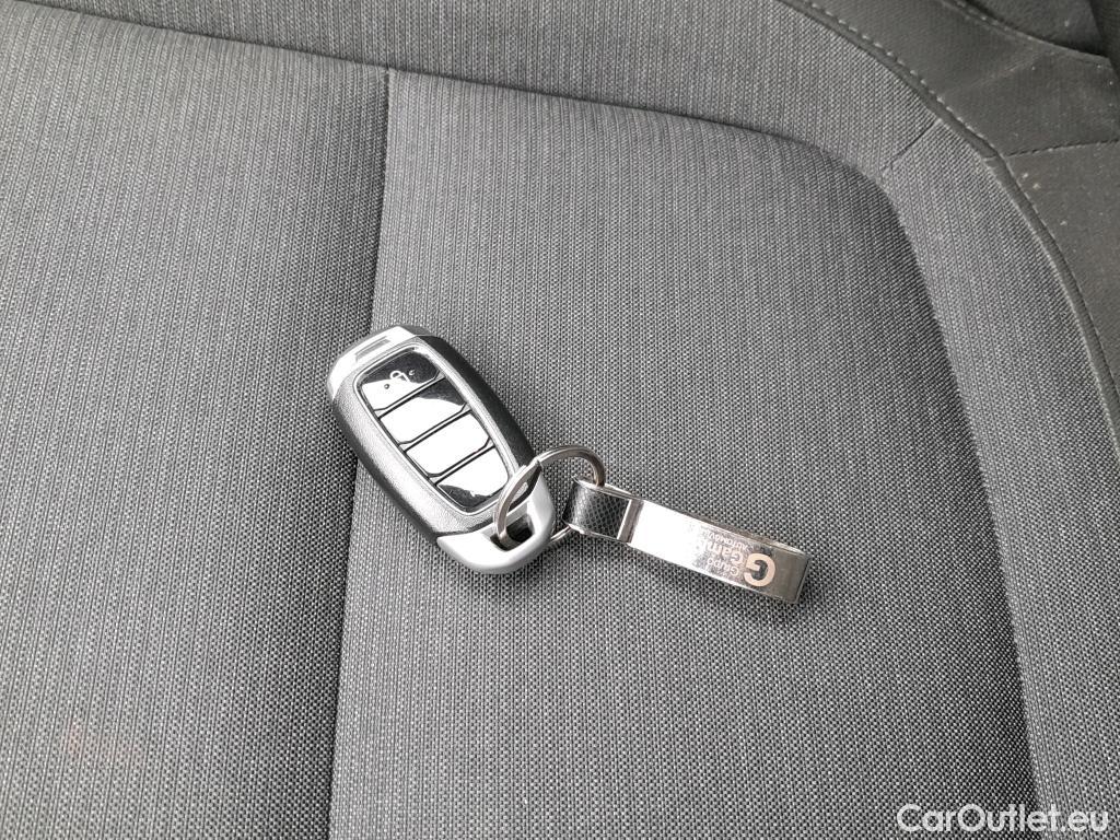  Hyundai  Konna HYUNDAI Kona / 2020 / 5P / todoterreno 150kW EV Tecno 2C #2