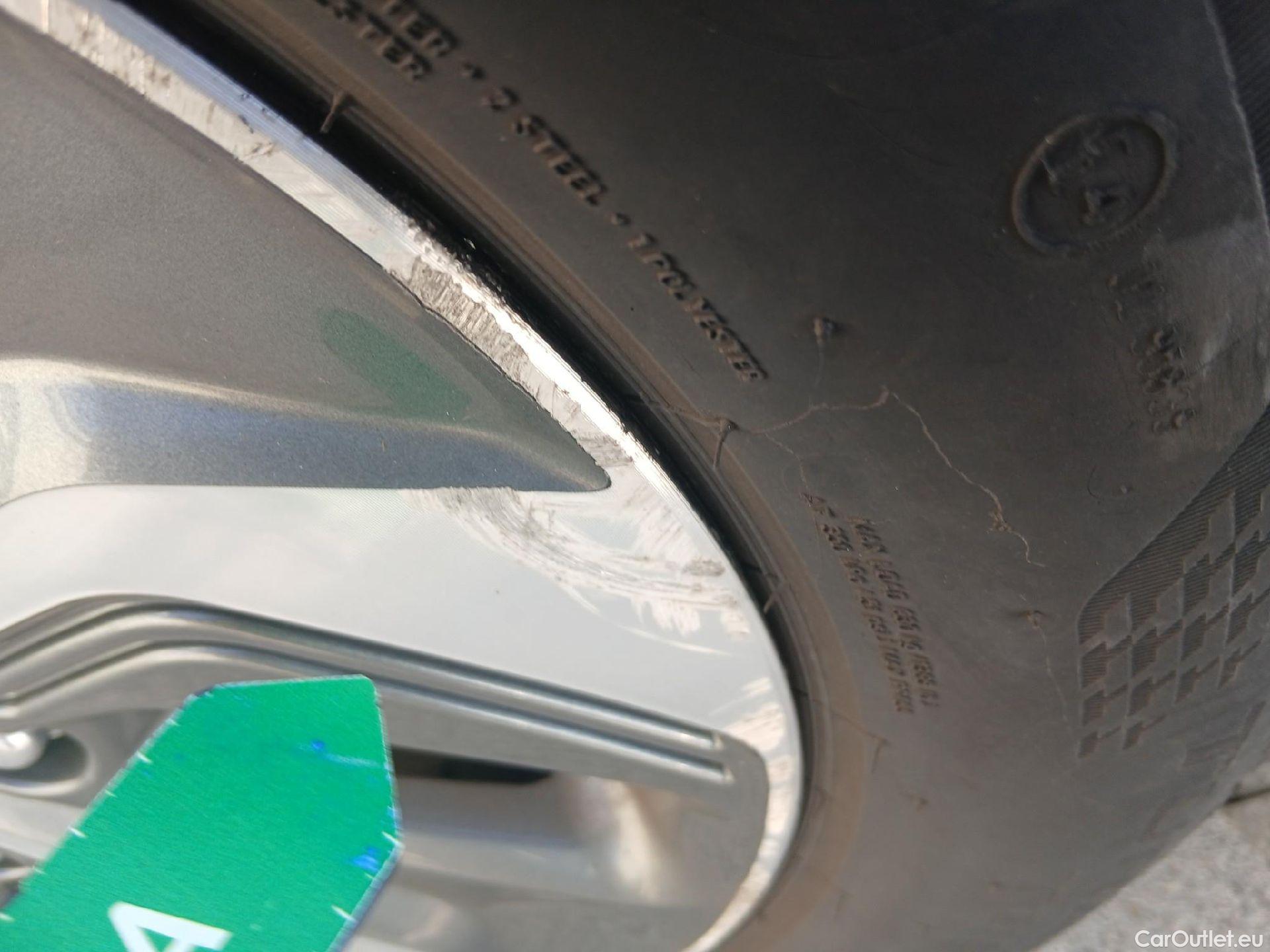  Hyundai  Konna HYUNDAI Kona / 2020 / 5P / todoterreno 1.6 GDI HEV Maxx DCT #18