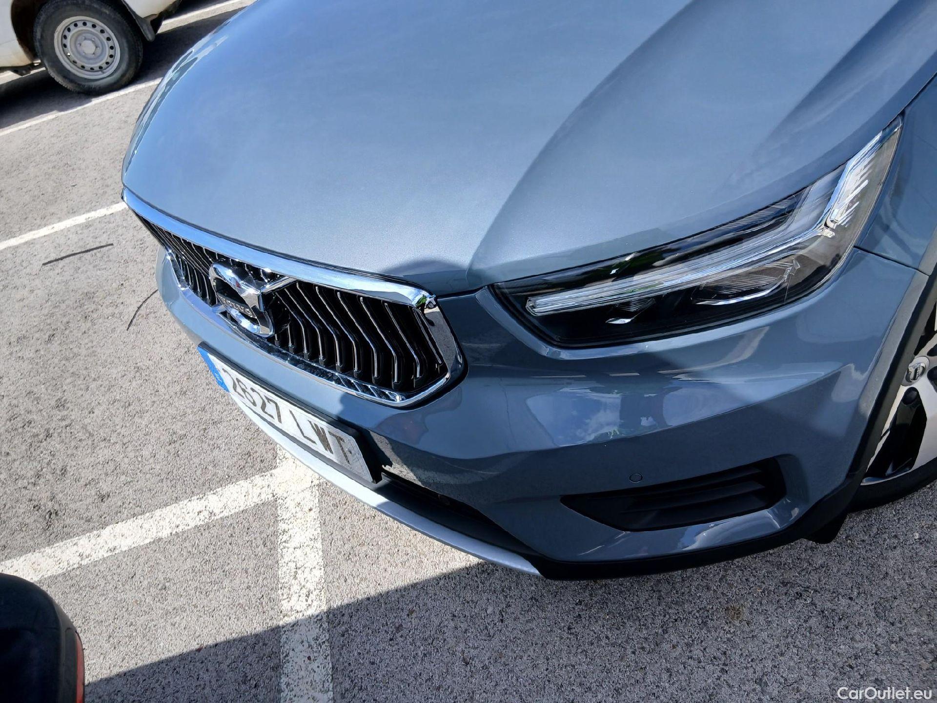  Volvo  XC 40 VOLVO XC40 / 2017 / 5P / todoterreno 1.5 T4 Twin Recharge Inscription Ex Auto #7