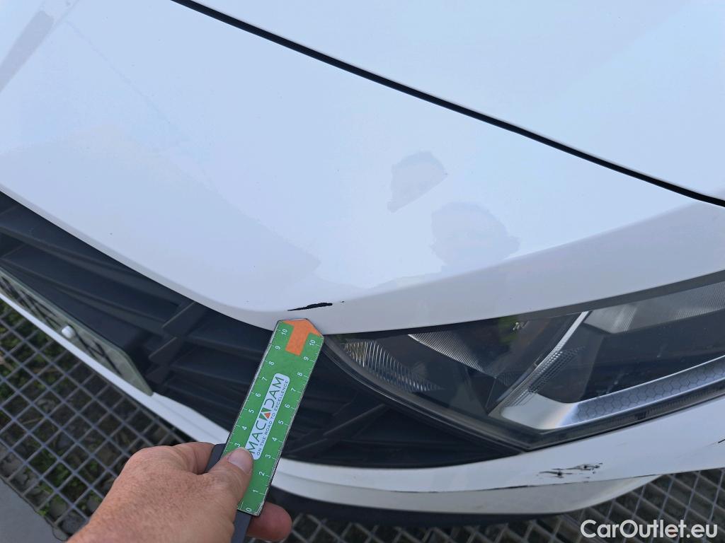  Hyundai  i20 HYUNDAI  / 2020 / 5P / berlina con portón 1.2 MPI Klass #43