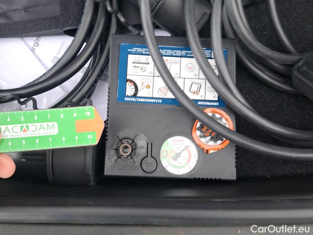  Volvo  XC 40 VOLVO XC40 Recharge Eléctrico Core Auto 70 kWh #9