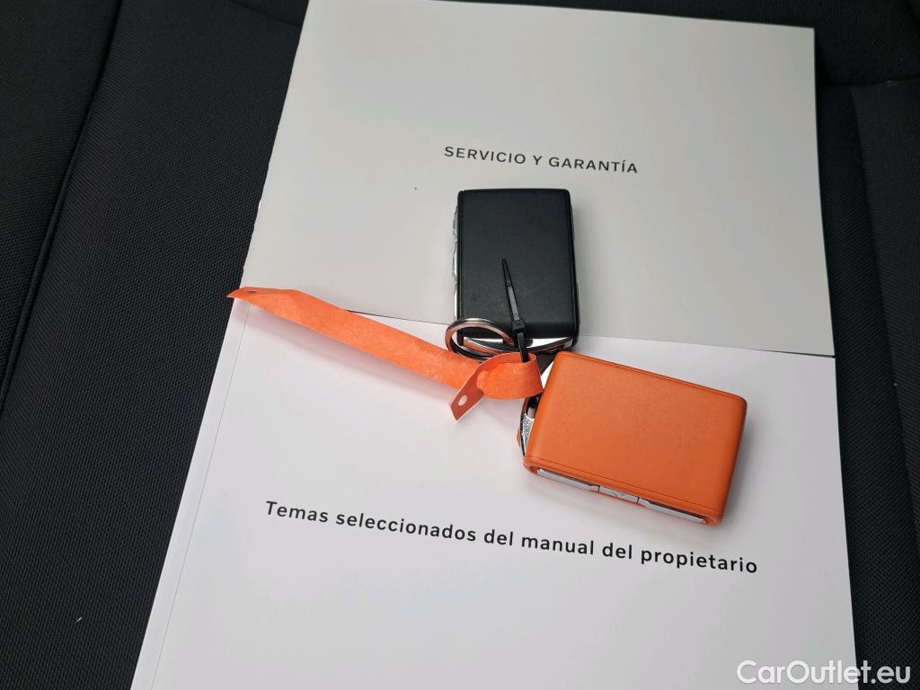  Volvo  XC 40 VOLVO XC40 Recharge Eléctrico Core Auto 70 kWh #16