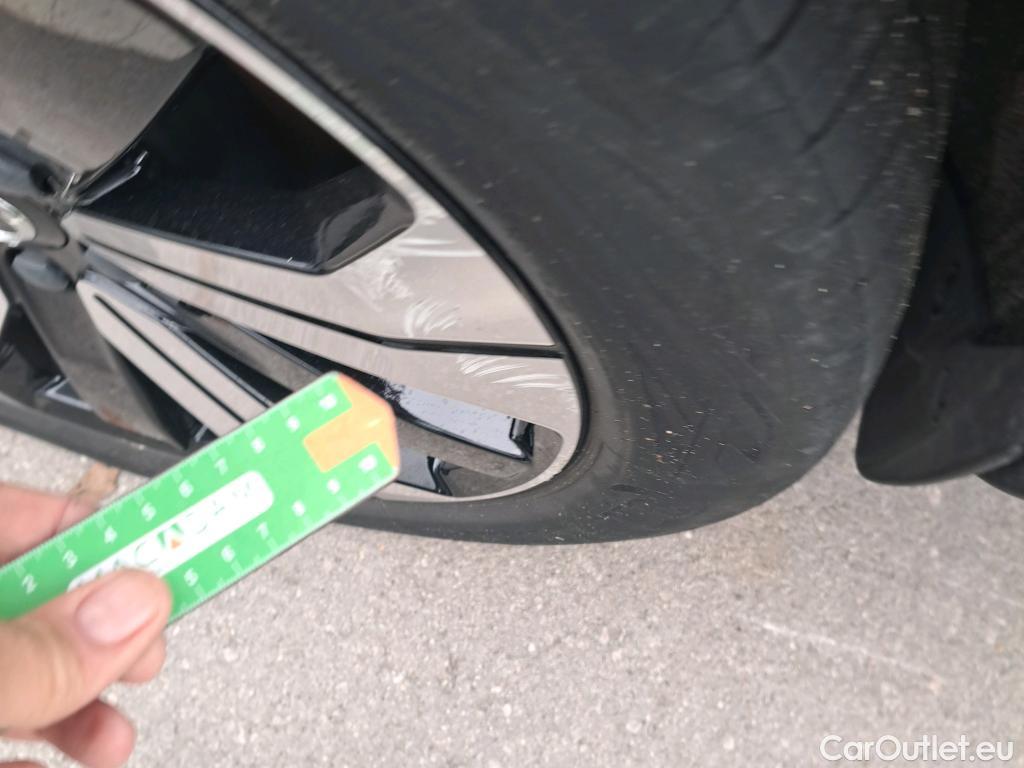  Volvo  XC 40 VOLVO XC40 Recharge Eléctrico Core Auto 70 kWh #5