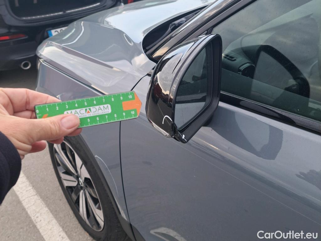  Volvo  XC 40 VOLVO XC40 Recharge Eléctrico Core Auto 70 kWh #17