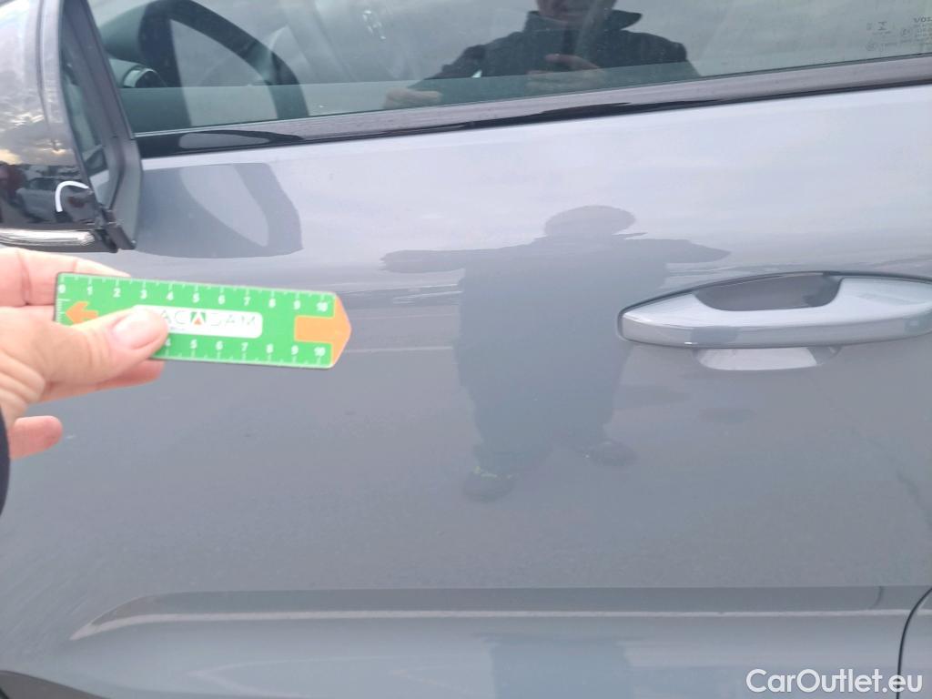  Volvo  XC 40 VOLVO XC40 Recharge Eléctrico Core Auto 70 kWh #31