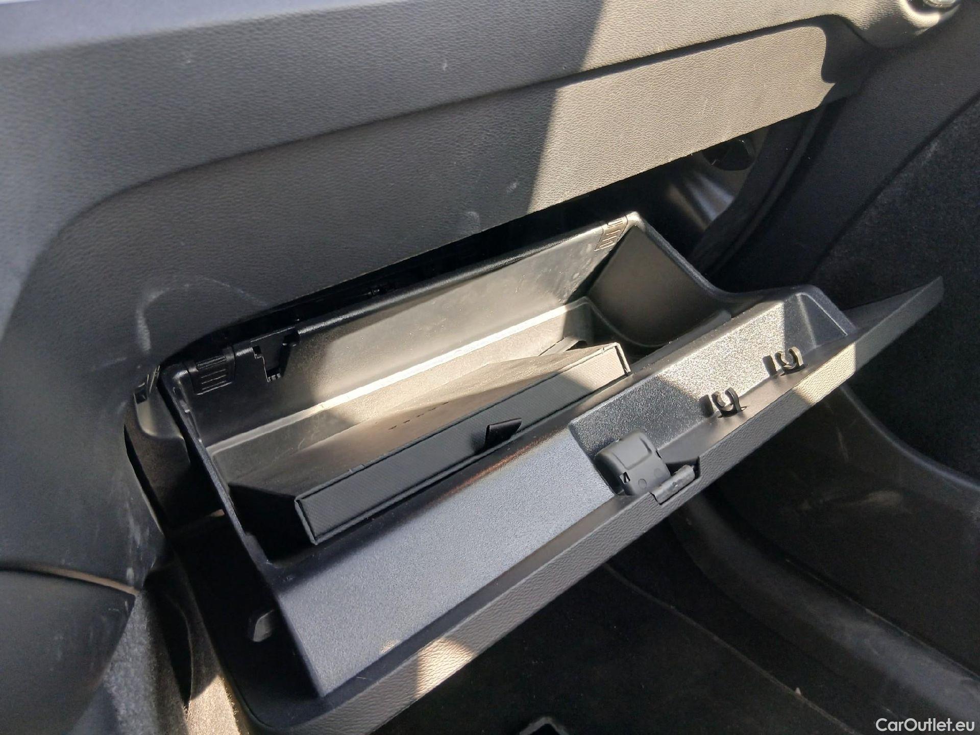  Volvo  XC 40 VOLVO XC40 / 2017 / 5P / todoterreno 1.5 T4 Twin Recharge Inscription Ex Auto #1