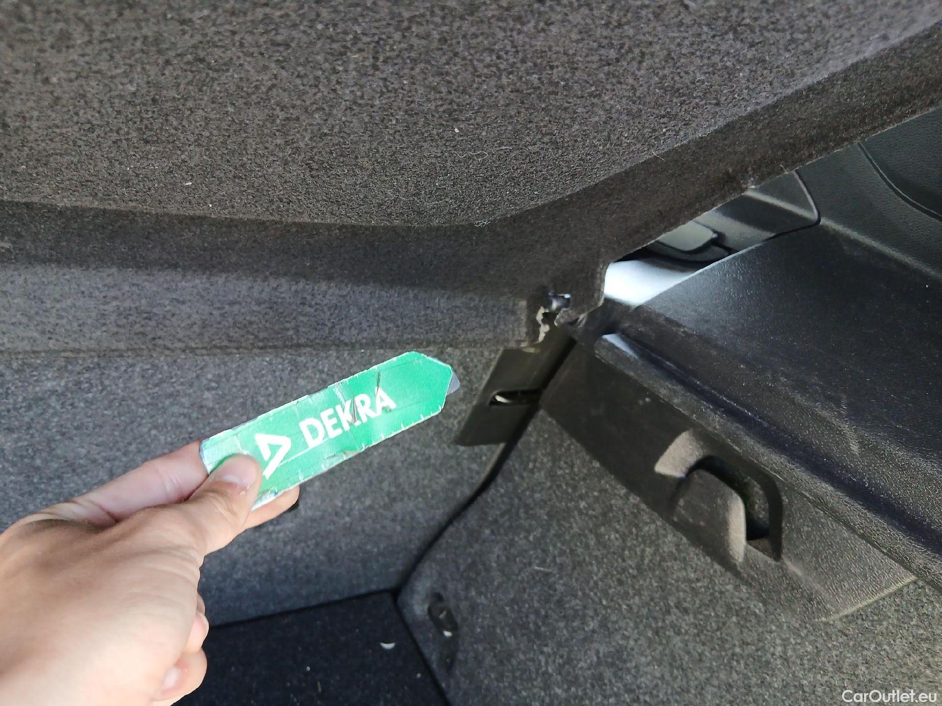  Volvo  XC 40 VOLVO XC40 / 2017 / 5P / todoterreno 1.5 T4 Twin Recharge Inscription Ex Auto #37