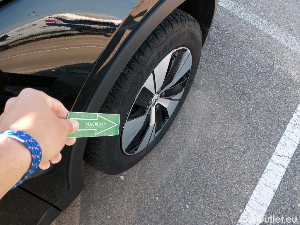  Volvo  XC 40 VOLVO XC40 / 2021 / 5P / todoterreno 1.5 T4 Recharge PHEV Core Auto #4