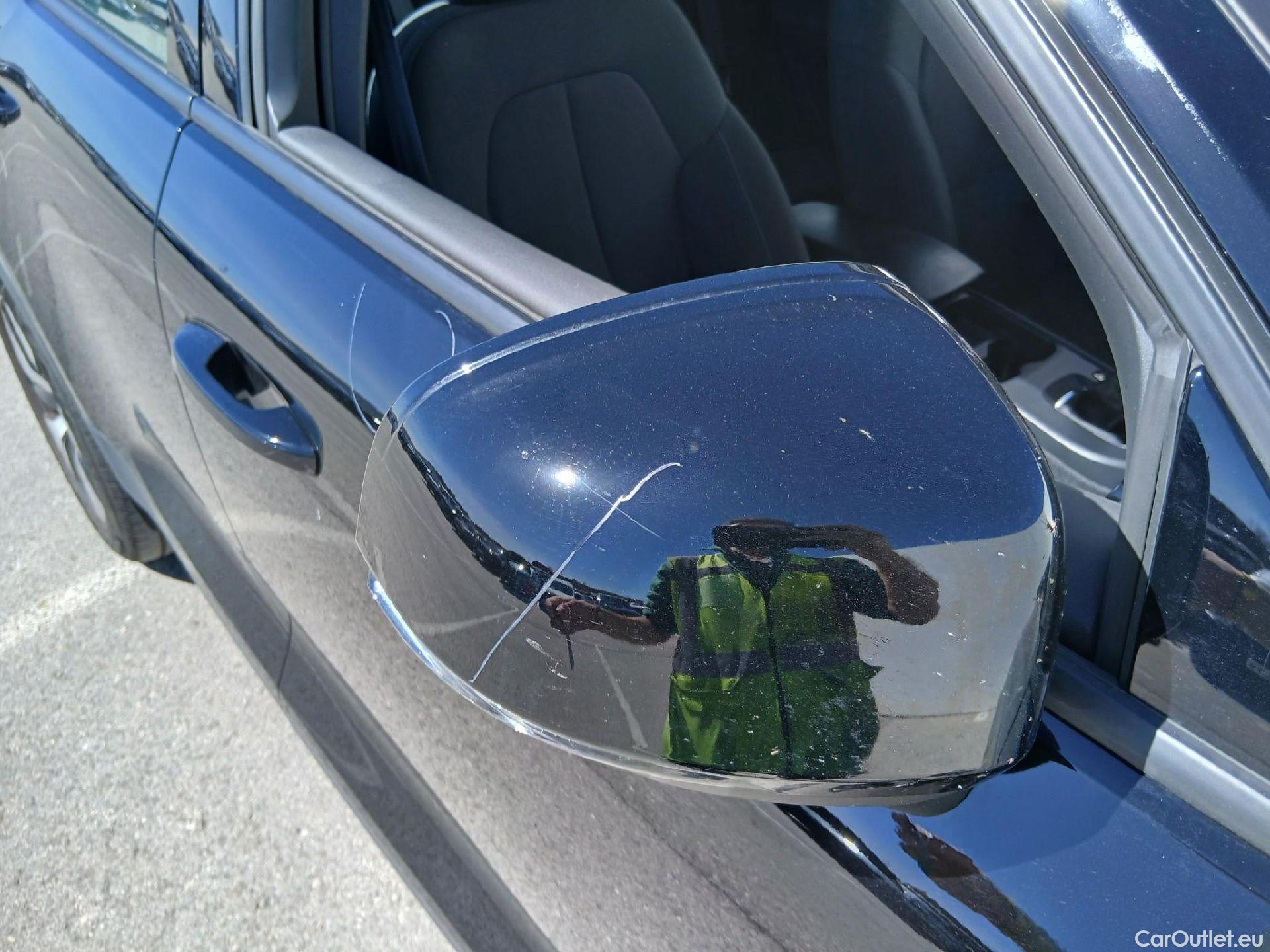  Volvo  XC 40 VOLVO XC40 / 2017 / 5P / todoterreno 1.5 T2 Momentum Pro #40