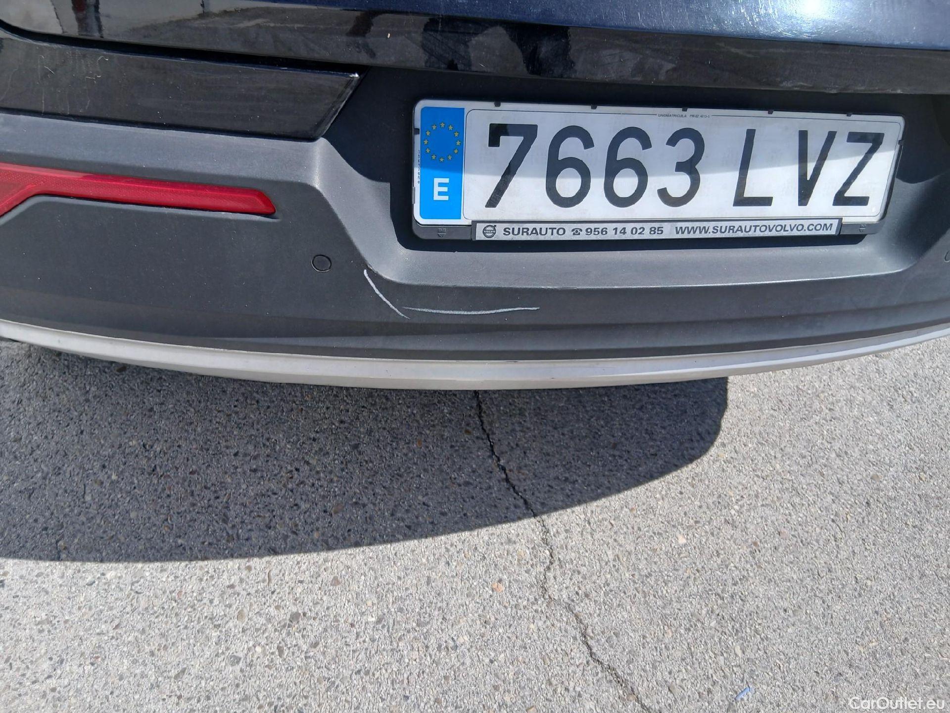  Volvo  XC 40 VOLVO XC40 / 2017 / 5P / todoterreno 1.5 T2 Momentum Pro #35