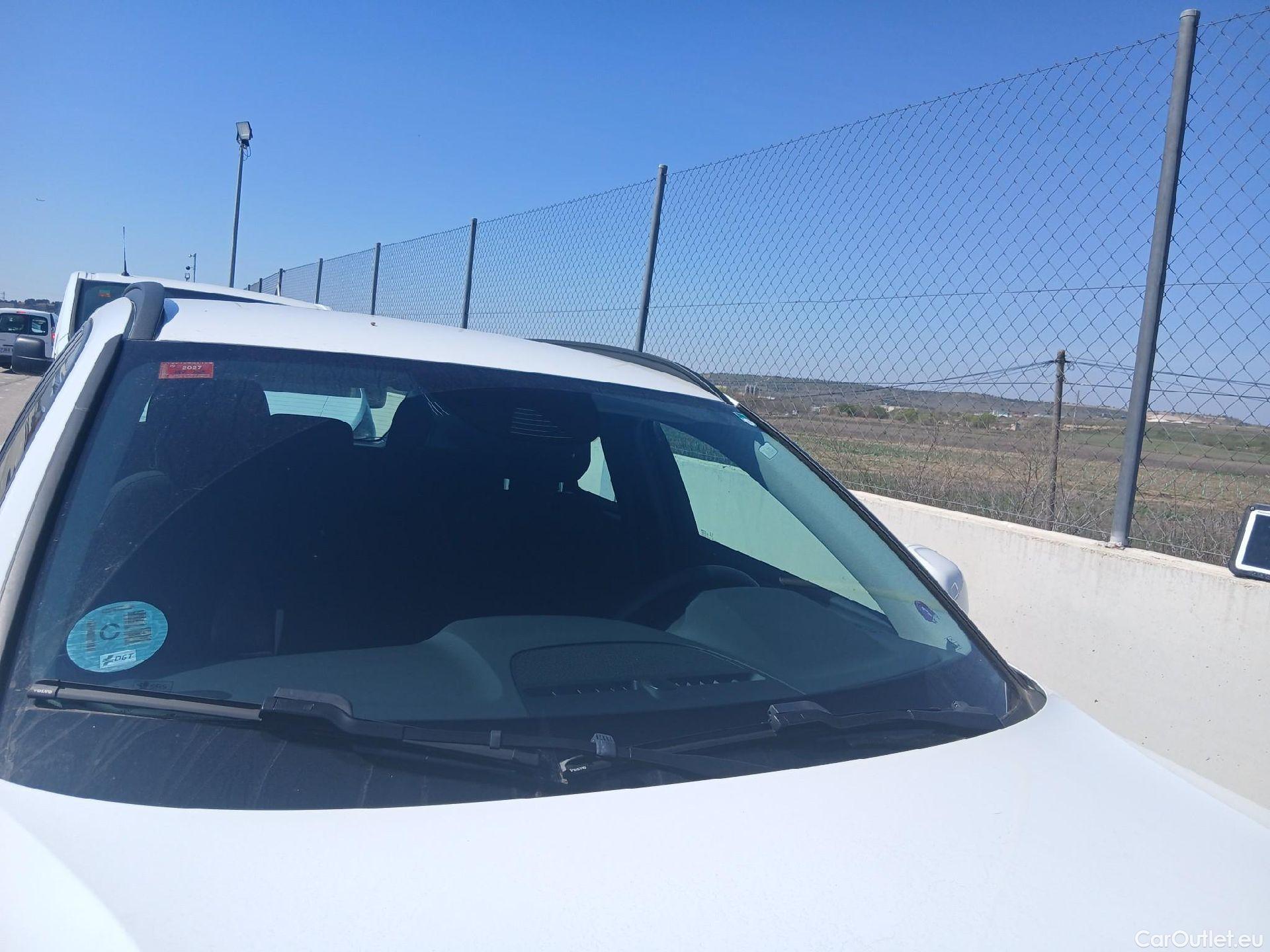  Volvo  XC 40 VOLVO XC40 / 2017 / 5P / todoterreno 1.5 T2 Momentum Core Auto #5