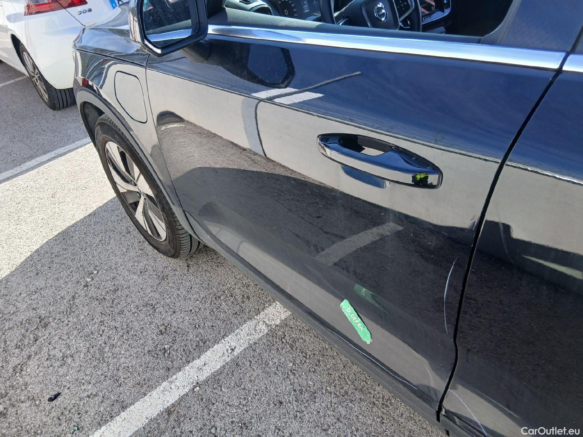  Volvo  XC 40 VOLVO XC40 / 2017 / 5P / todoterreno 1.5 T4 Twin Recharge Inscription Ex Auto #14