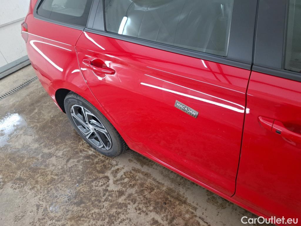  Hyundai  i30  cw Business 1.6 CRDi 115CV BVA7 E6d #31