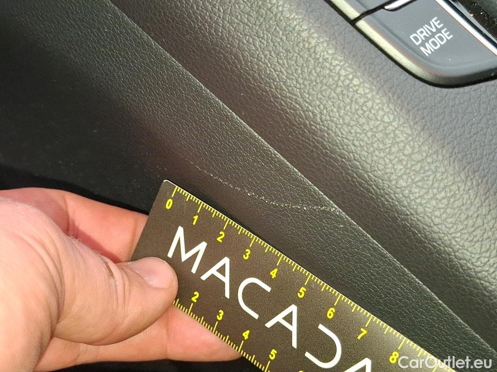  Hyundai  i30  cw Business 1.6 CRDi 115CV BVA7 E6d #21