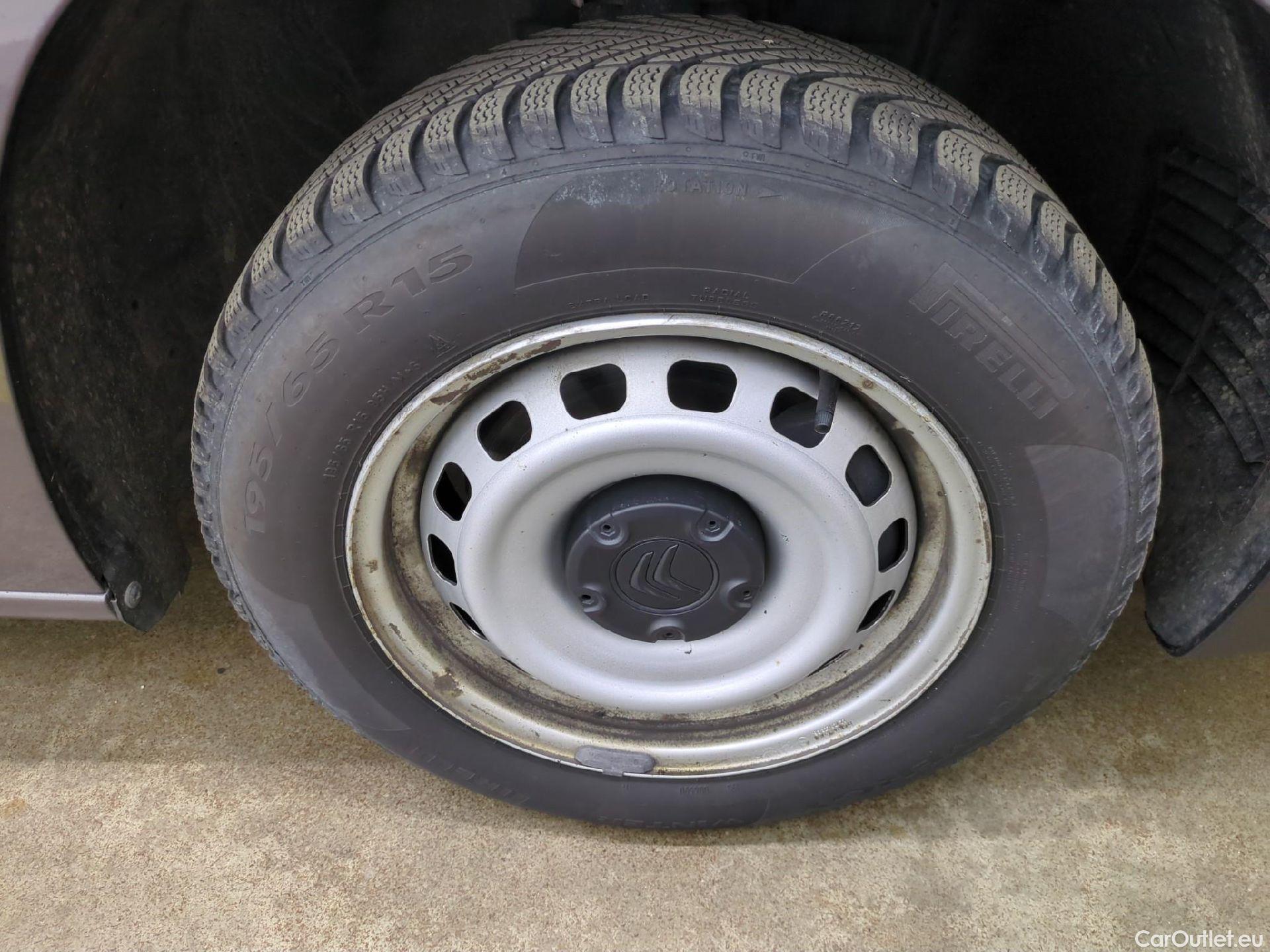  Citroen  Berlingo CITROEN  Van / 2018 / 4P / Fourgonnette M 650kg PT 110 S&S BVM Driver Connect #14