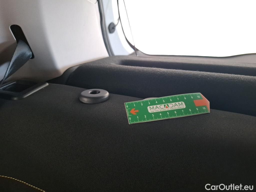  Citroen  C3 CITROEN  5p Berline PureTech 82 S&S BVM Feel Business #12