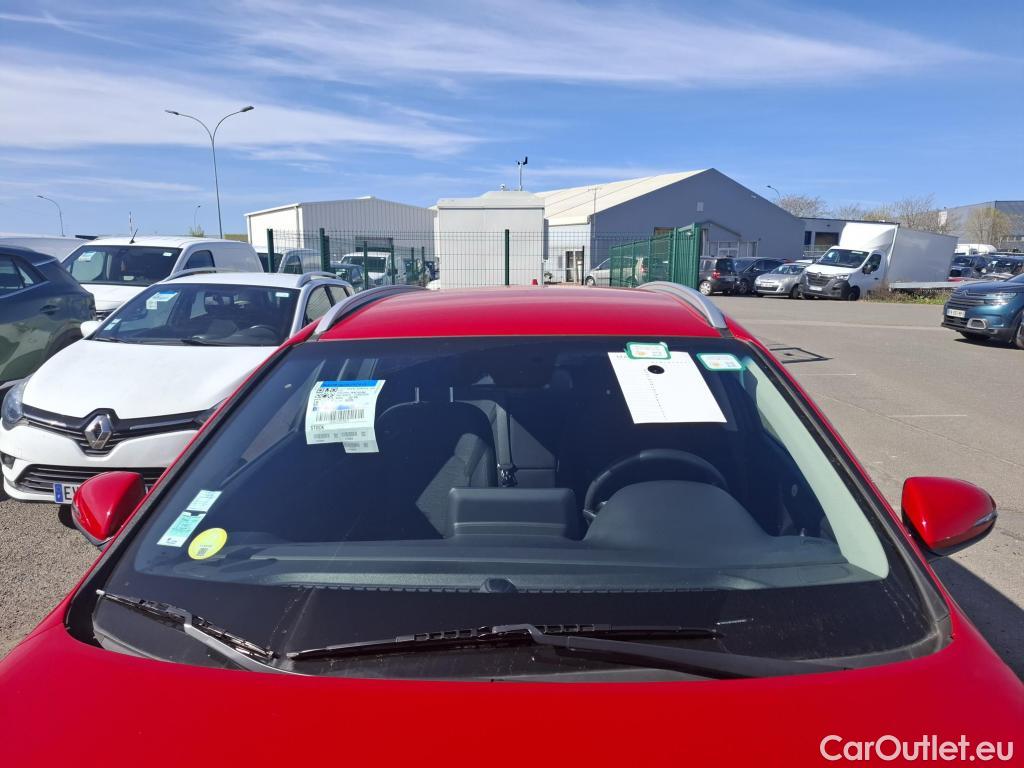  Hyundai  i30  cw Business 1.6 CRDi 115CV BVA7 E6d #30