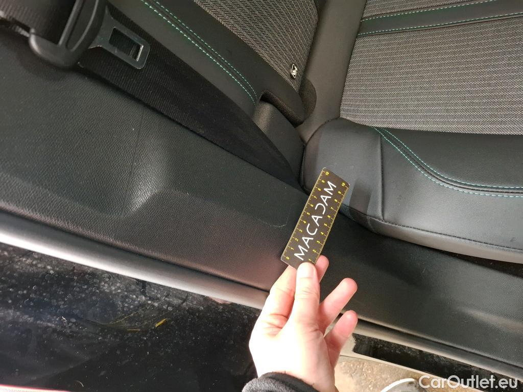  Peugeot  3008  Allure 1.5 HDi 130CV BVA8 E6d #24