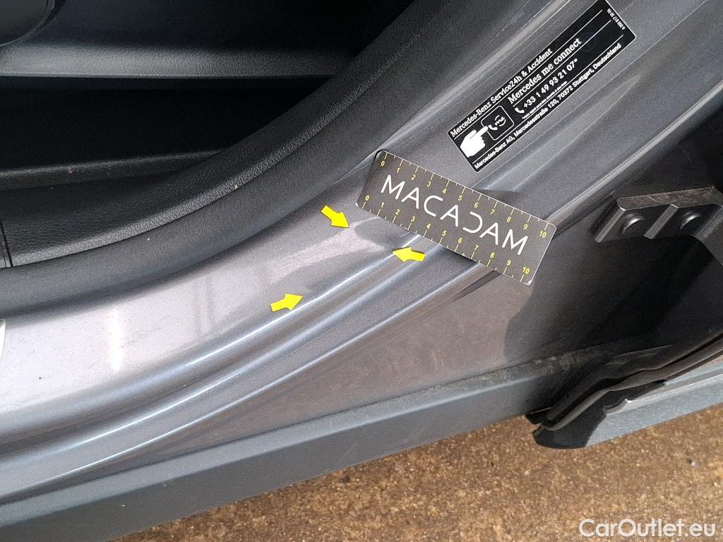  Mercedes  GLA MERCEDES-BENZ  / 2023 / 5P / SUV  250 e Business Line DCT #12