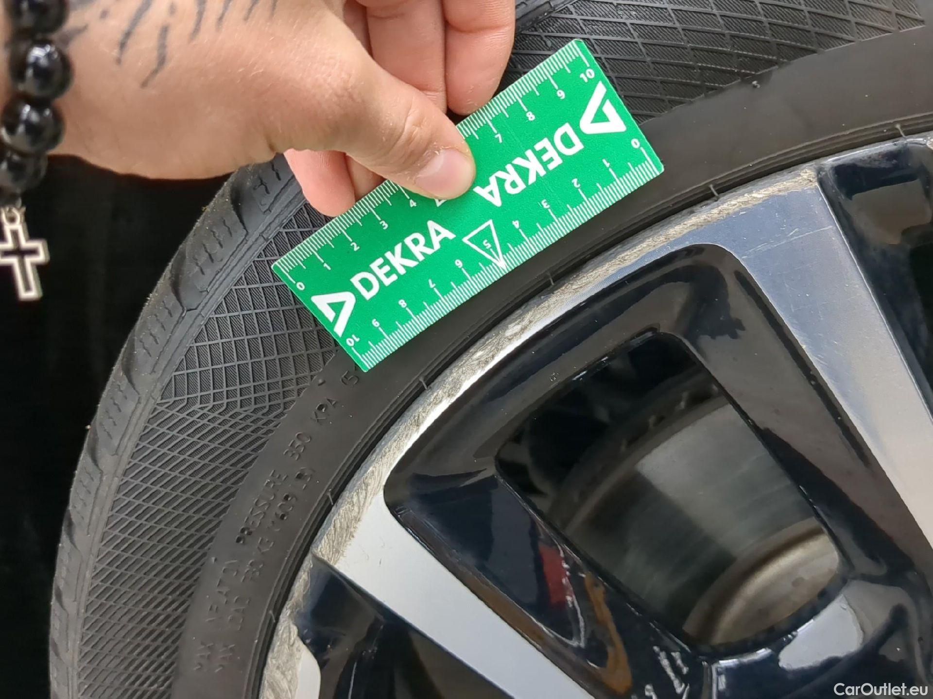  Citroen  C5 CITROEN  Aircross / 2018 / 5P / SUV Hybrid 225 ë-EAT8 Shine Pack #22