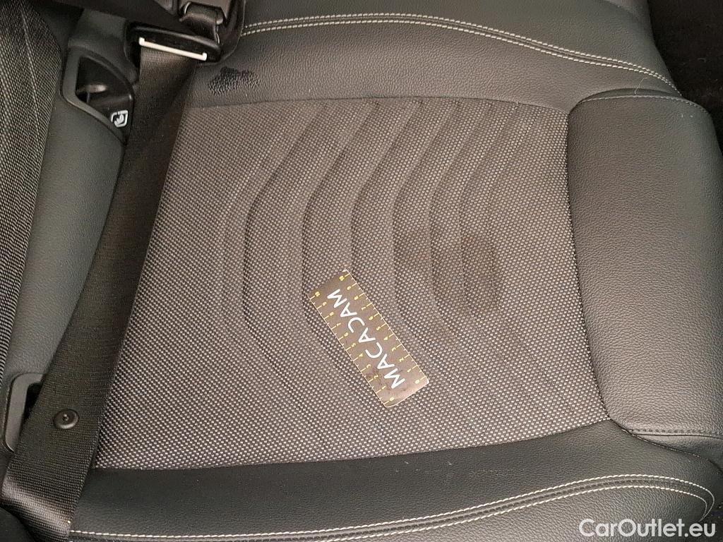  Mercedes  GLA MERCEDES-BENZ  / 2023 / 5P / SUV  250 e Business Line DCT #23