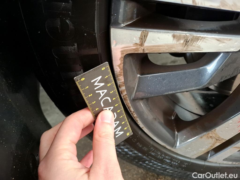  Peugeot  3008  Allure 1.5 HDi 130CV BVA8 E6d #20