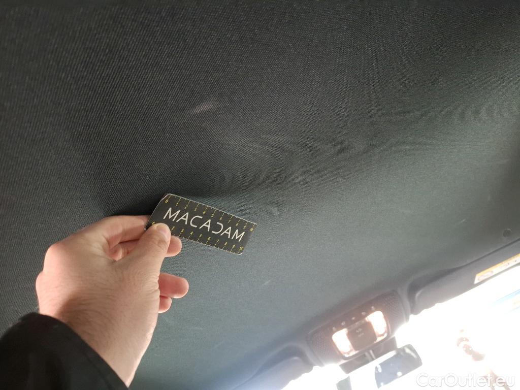  Mercedes  GLA MERCEDES-BENZ  / 2023 / 5P / SUV  250 e Business Line DCT #18