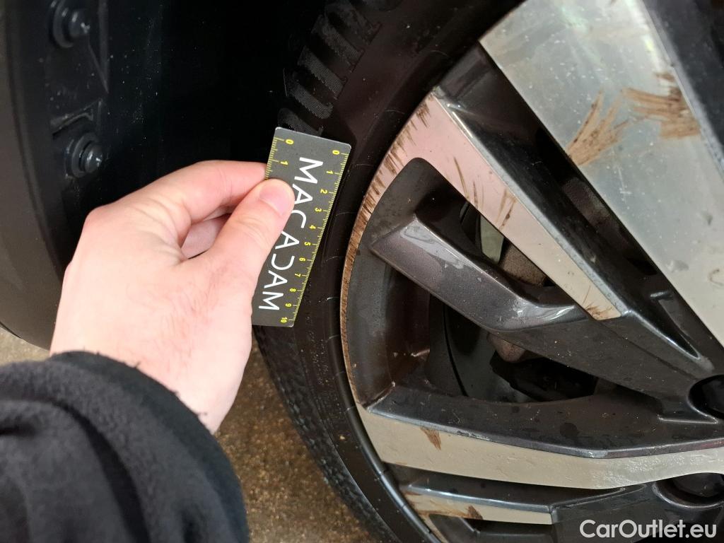  Peugeot  3008  Allure 1.5 HDi 130CV BVA8 E6d #12