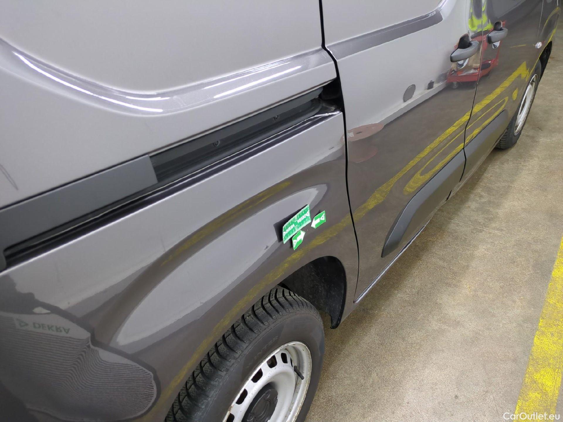  Citroen  Berlingo CITROEN  Van / 2018 / 4P / Fourgonnette M 650kg PT 110 S&S BVM Driver Connect #21