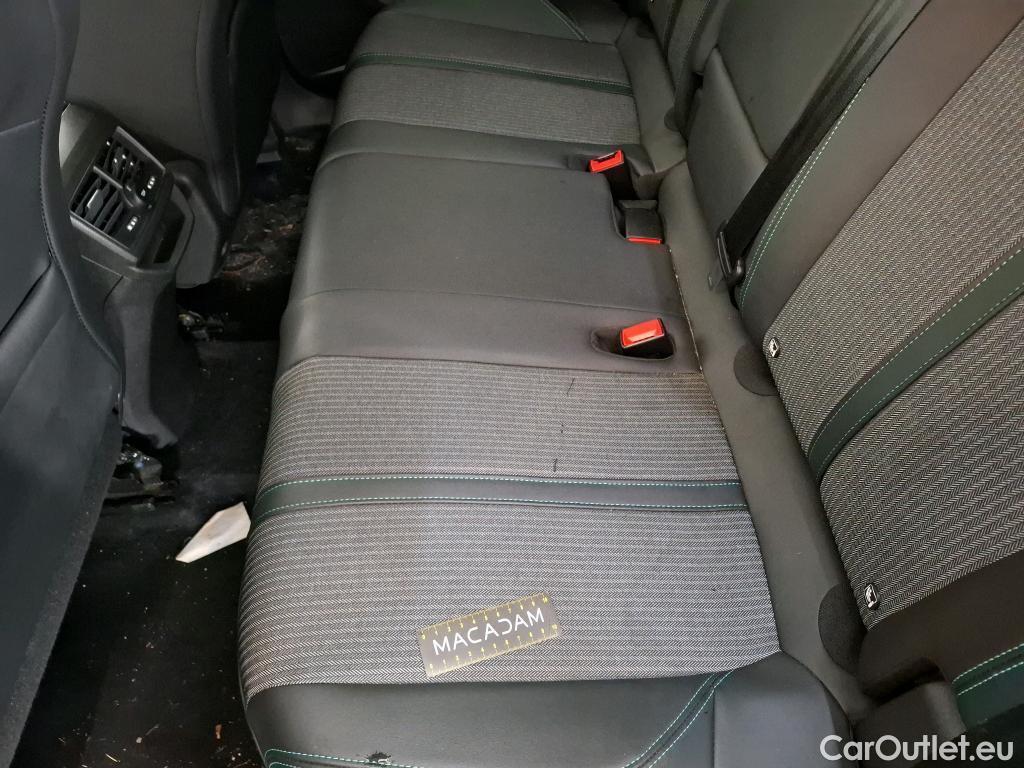  Peugeot  3008  Allure 1.5 HDi 130CV BVA8 E6d #30