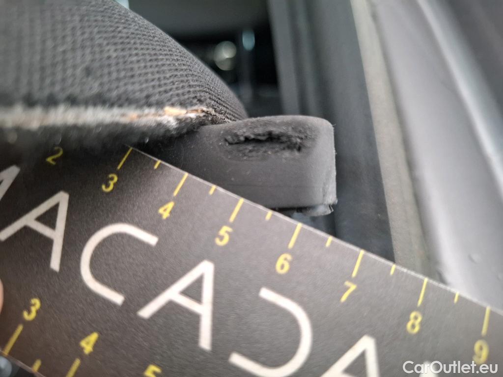  Mercedes  GLA MERCEDES-BENZ  / 2023 / 5P / SUV  250 e Business Line DCT #27