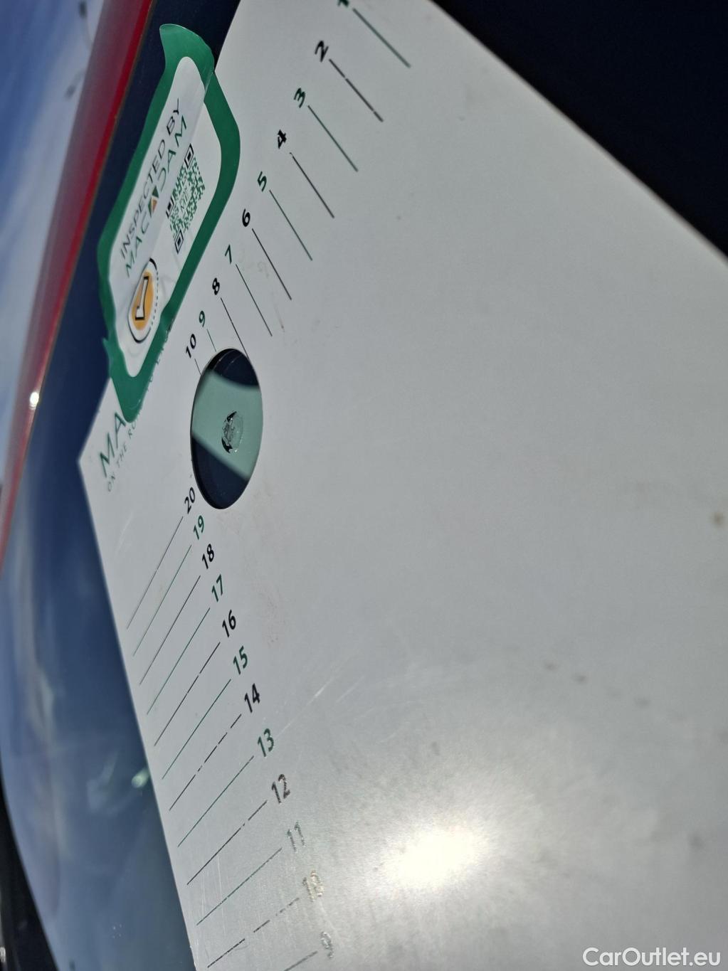  Hyundai  i30  cw Business 1.6 CRDi 115CV BVA7 E6d #29