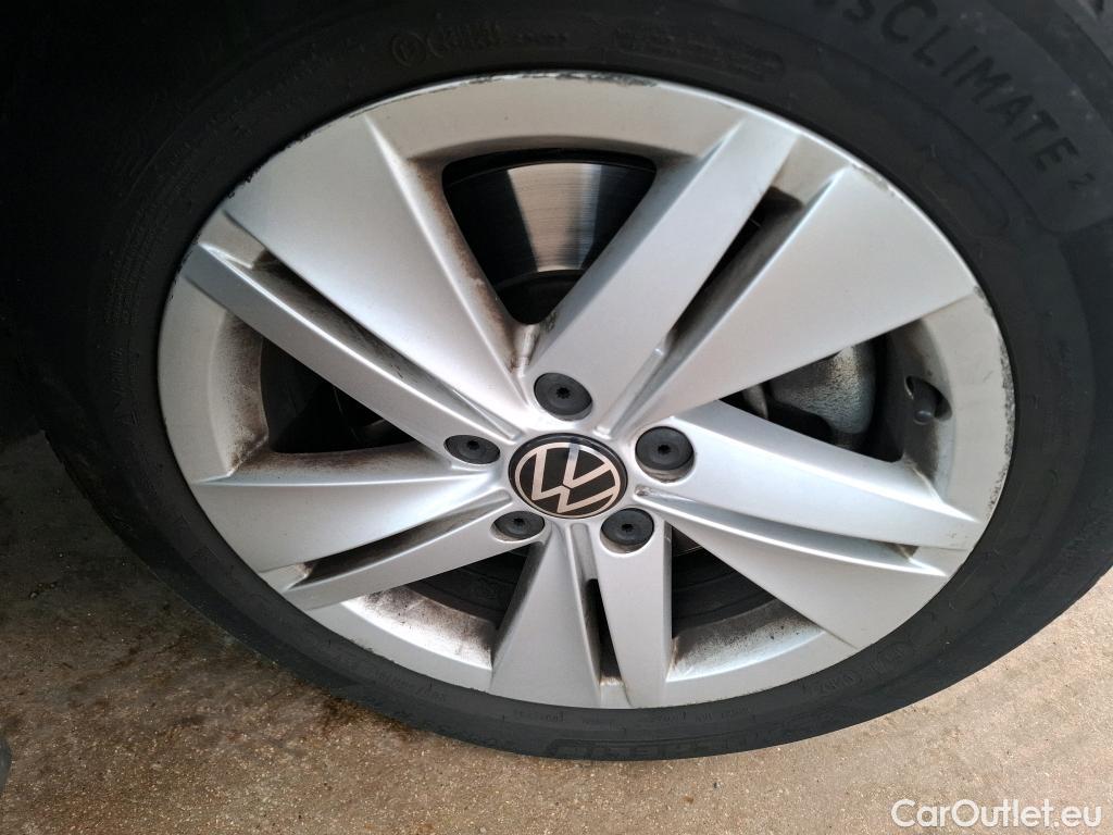  Volkswagen  Golf  VOLKSWAGEN SW / 2020 / 5P / Break 2.0 TDI SCR 115 DSG7 Life Business #28