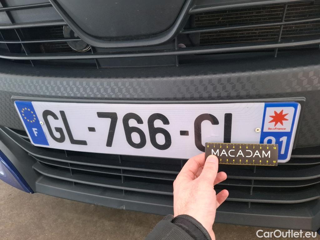  Toyota  Yaris TOYOTA  Hybride / 2019 / 5P / Berline Hybride 116h Dynamic Business Beyond Zer #28