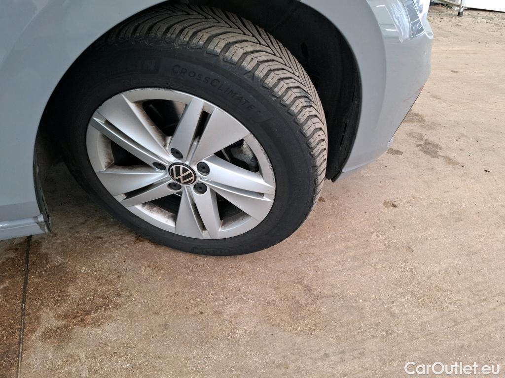  Volkswagen  Golf  VOLKSWAGEN SW / 2020 / 5P / Break 2.0 TDI SCR 115 DSG7 Life Business #27