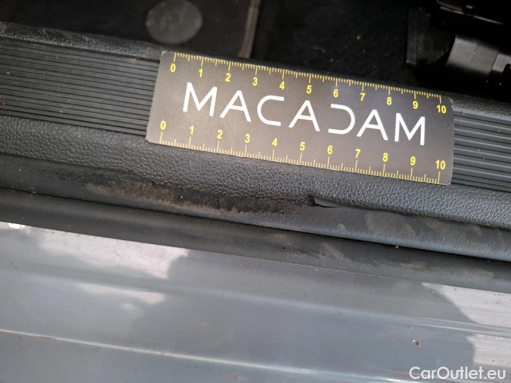  Volkswagen  Golf  VOLKSWAGEN SW / 2020 / 5P / Break 2.0 TDI SCR 115 DSG7 Life Business #26