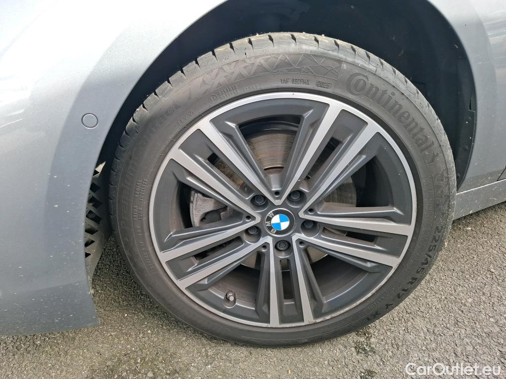  Bmw  Serie 1 BMW Série 1 / 2019 / 5P / Berline 116i DKG7 Business Design #12