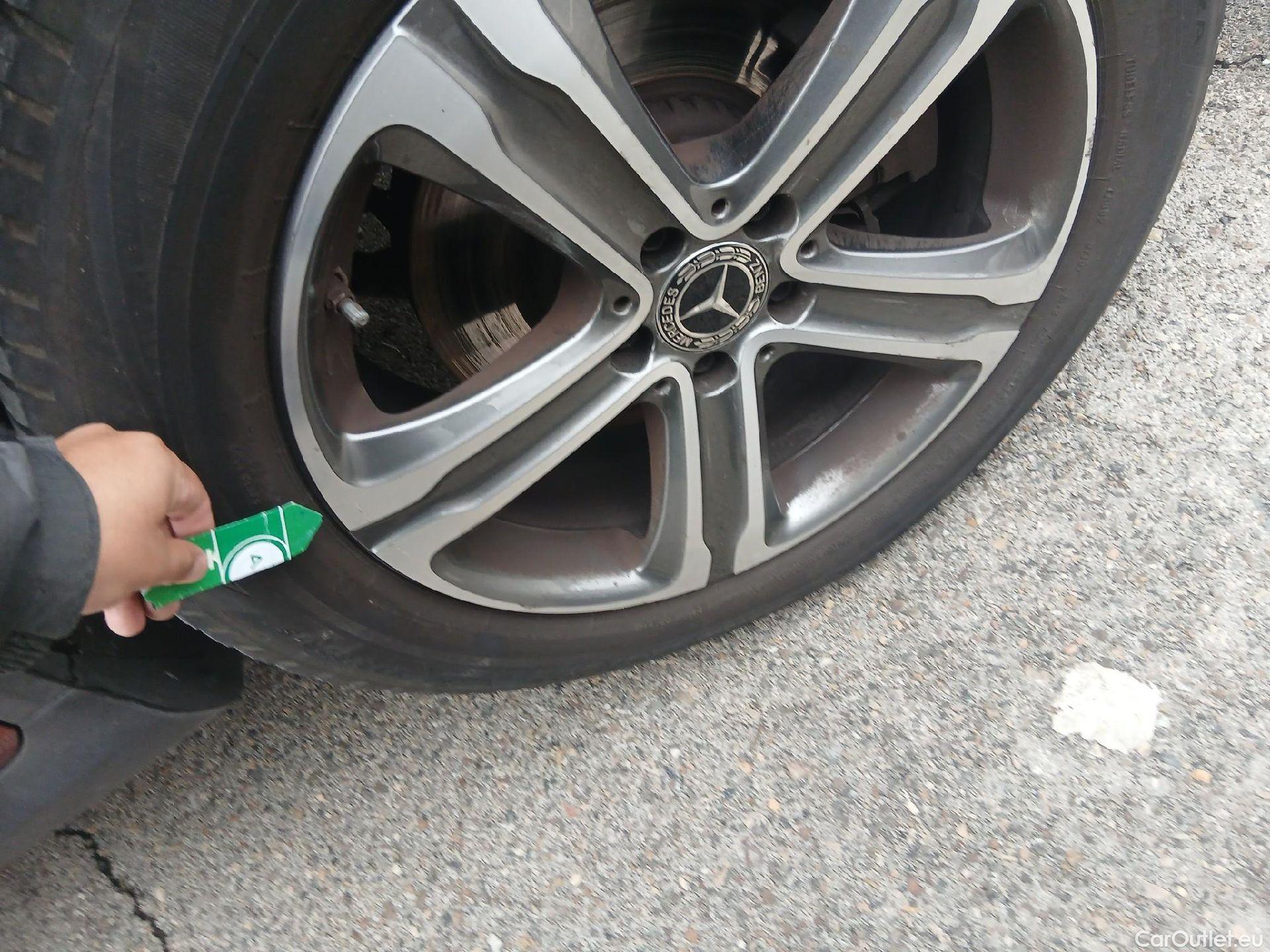  Mercedes  G-Klasee MERCEDES-BENZ Clase GLC / 2019 / 5P / todoterreno GLC 300 de 4MATIC #22