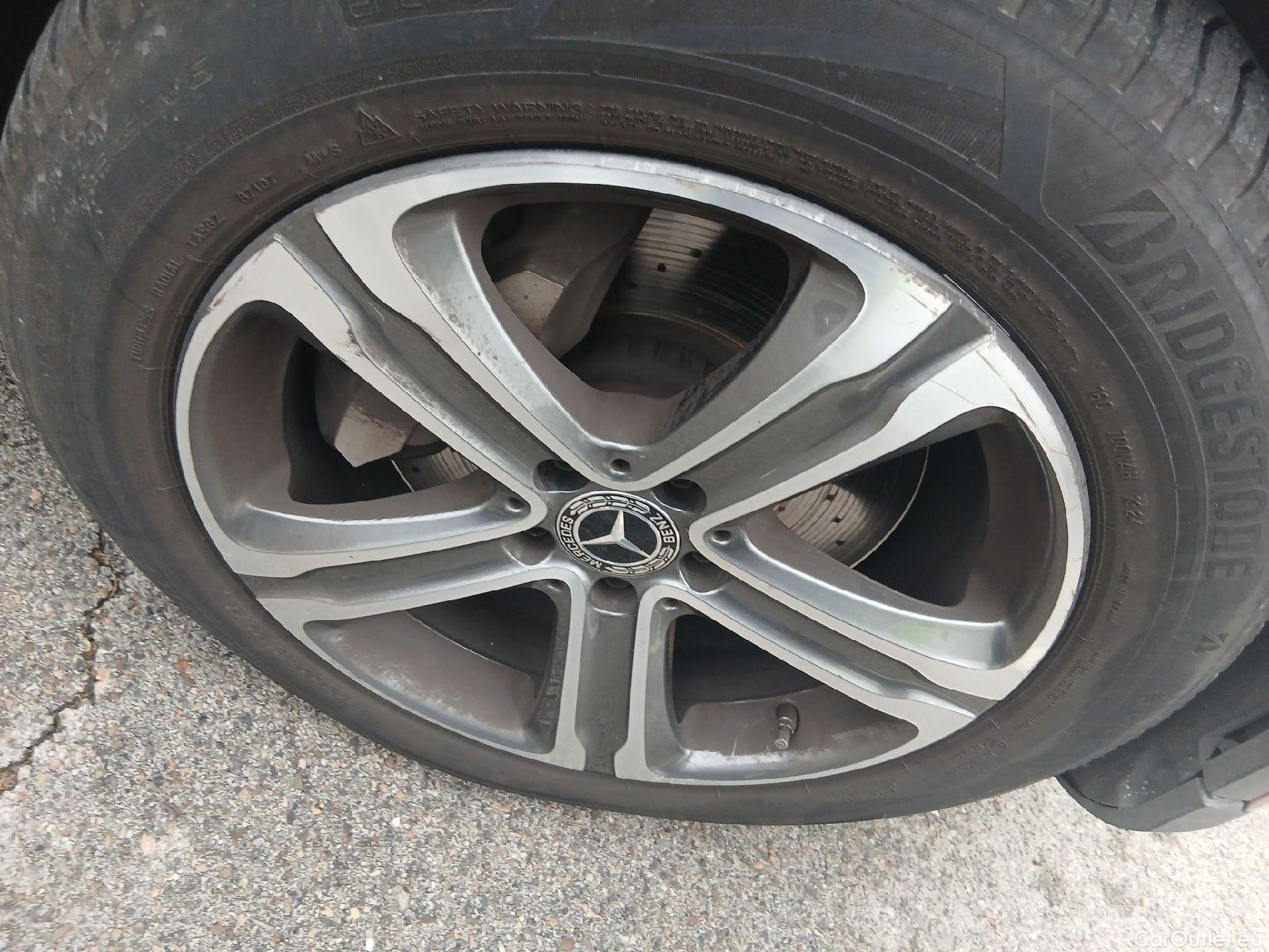  Mercedes  G-Klasee MERCEDES-BENZ Clase GLC / 2019 / 5P / todoterreno GLC 300 de 4MATIC #43